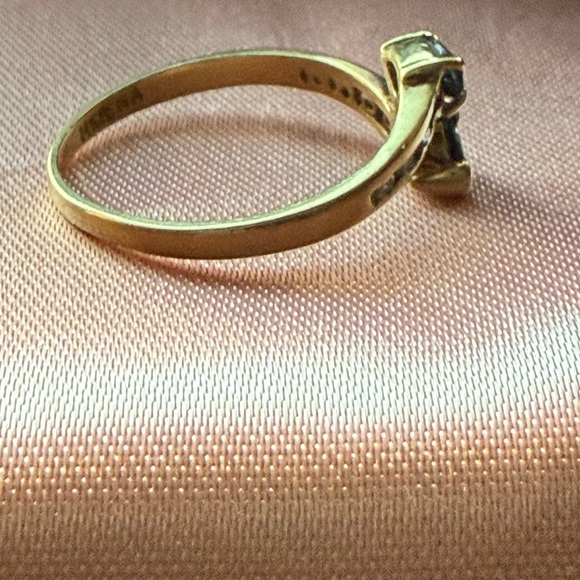 /traded/14K Gold Bypass Ring with Blue Sapphires and Diamonds - Picture 6 of 10